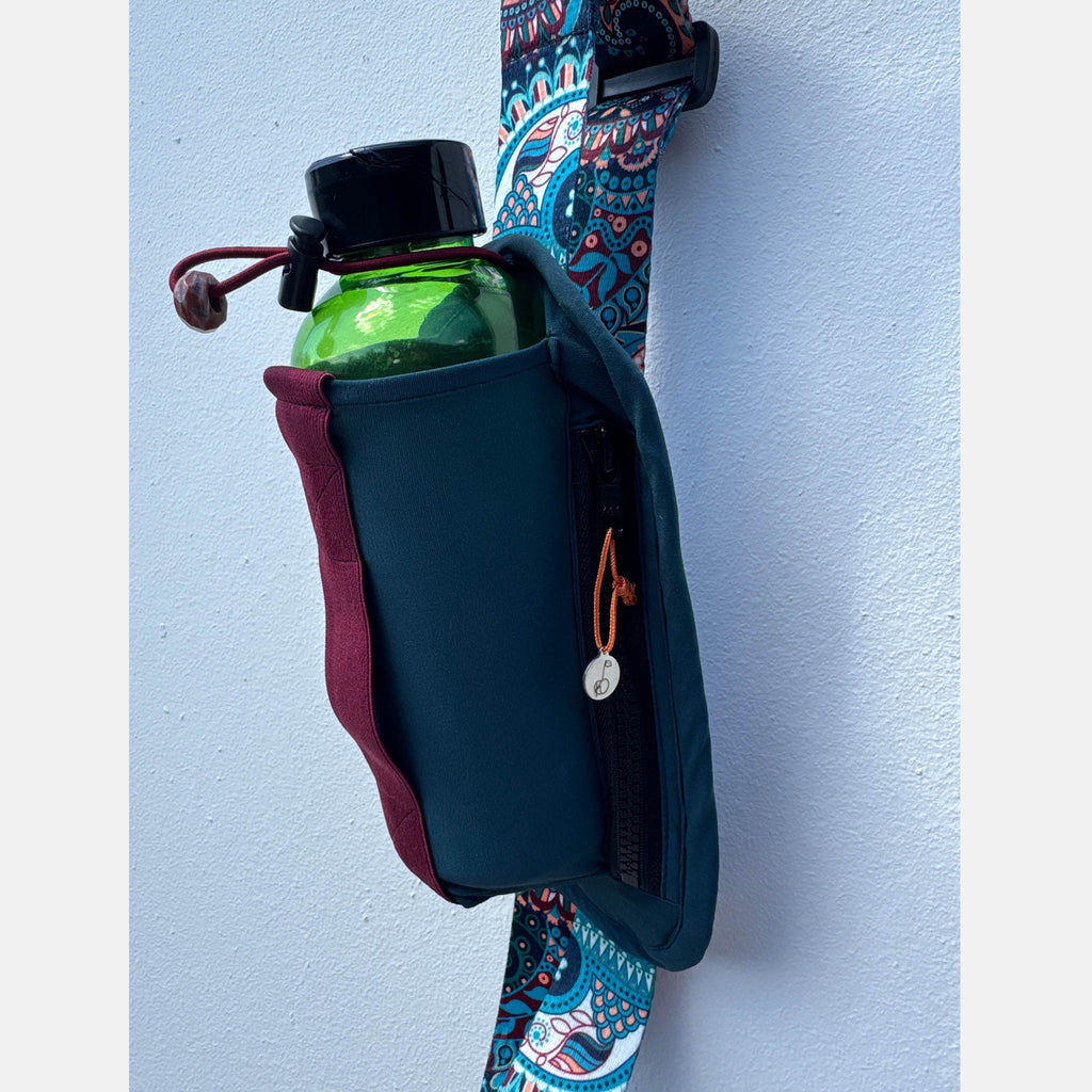 Vajra Outdoor Crossbody bag with water bottle holder